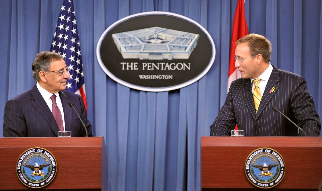 DoD photo by Glenn Fawcett.  (Released)/Wikimedia Commons